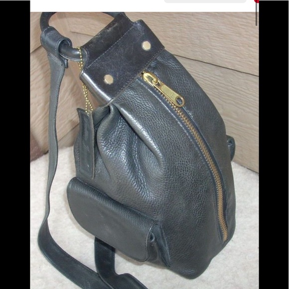 Patti Jarrell Handbags - Patti Jarrell black leather crossover shoulder bag